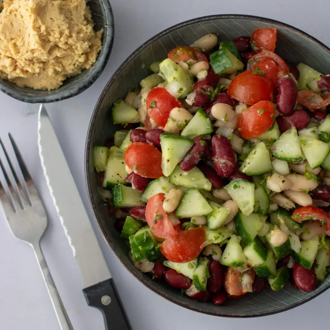 Bonensalade met hummus