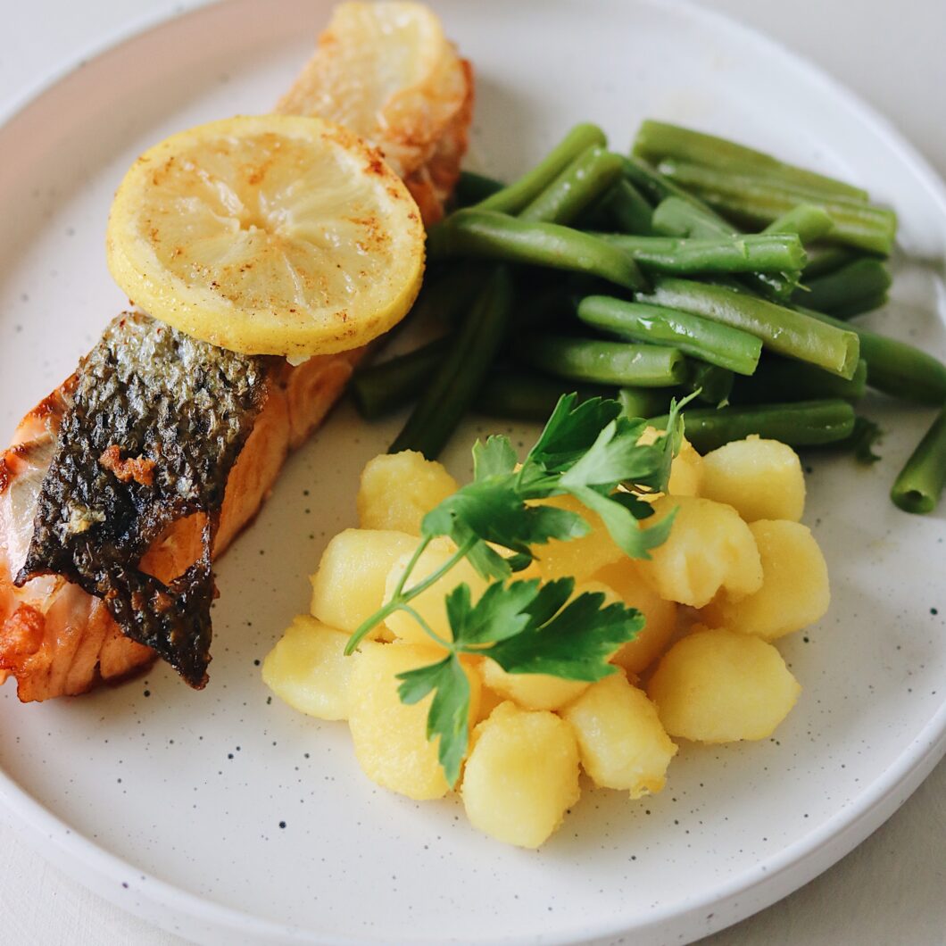 Gegrilde zalm met krieltjes en sperziebonen