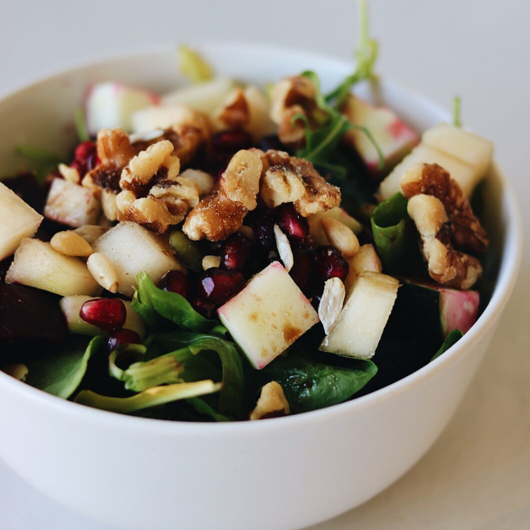 Granaatappelpitjes salade