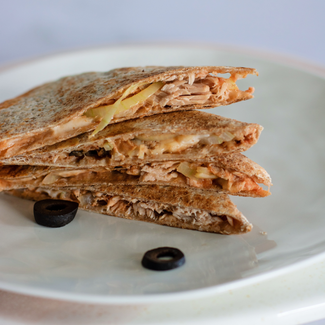 Quesadilla met tonijn en mozzarella